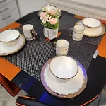 Charming Ground Floor Tudor Free Wifi *