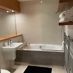 Stunning Centre Flat With A Terrace شقة