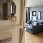 Stunning Centre Flat With A Terrace شقة