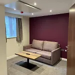 호텔 The Waterside And Leisure Club 맨체스터