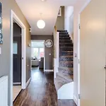 Hébergement de vacances Large Townhouse By The Etihad & Coop Live Arena With Free Parking Manchester