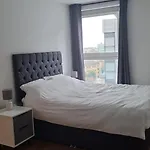 Apartmán Penthouse Height Flat, View Balcony, Quiet, Free Wifi, Gym & Minimalistic *