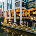 - Centre By Ihg