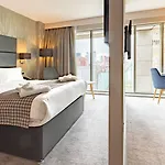 - Centre By Ihg 4*