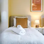 Stylish - 5g Wifi - Free Off-road Parking - Sleeps 6 Tatil Evi