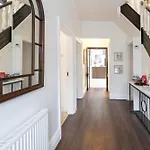 Villa Modern 4 Bedroom Victorian Private Detached Close To *