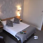 Westlynn Hotel & Apartments Free Parking Near Manchester Centre Hotel
