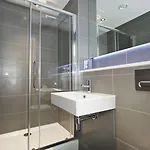Staycity Piccadilly 4*