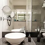 One Manchester-royal Exchange מנצ'סטר