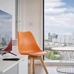 2 Bed Ensuite With Fantastic Night View And Old Trafford Stadium *