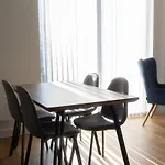 Stylish 3-bed Near Victoria شقة مانشستر