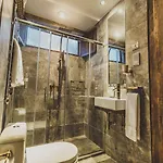 The Cow Hollow Hotel 4*