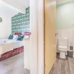 Contractor Near Etihad Stadium & Co-op Live With Free Parking Tatil Evi *