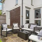 Tatil Evi Contractor Near Etihad Stadium & Co-op Live With Free Parking