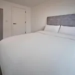 Joyful Group - Warm 2 Bed Ensuite Near Centre And Old Trafford Manchester