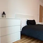 شقة Sky View Centre Luxury مانشستر