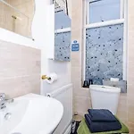 公寓 Sleep7, Pool Table, Ttennis, Free Parking, 3br 曼彻斯特