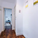 2br Heights Sleeps 7 Parking & Wifi Lejlighed *
