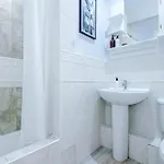 2br Heights Sleeps 7 Parking & Wifi Lejlighed