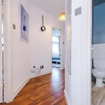 Lejlighed 2br Heights Sleeps 7 Parking & Wifi Manchester