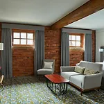 Marriott Victoria &
