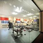 约翰·莱斯特&埃德·科尔曼公寓（校园住宿） 公寓 *