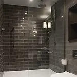 Dakota 5*