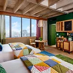 Treehouse 4* Manchester