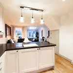 Cosy 4br House, West Didsbury, Bars And Restaurants Close By, Free Parking, Sleeps 8 * Manchester