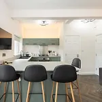 The Groves Room 4- Close To Mri, City Centre & Uni Vakantiehuis