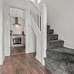 3 Bedroom House 4 Beds Free Parking 2sd
