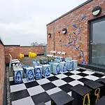 Sleek 4br Townhouse-rooftop-hot Tub Prime Location * Manchester