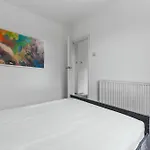 3 Bedroom House 4 Beds Free Parking 2sd مانشستر
