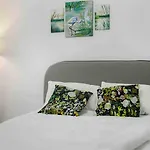 Guestready - Charming Retreat With Private Patio 4*