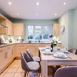 Luxury 5br Near Airport Wifi 度假居 曼彻斯特