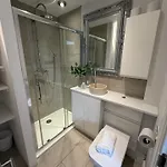 Prázdninový dům Cosy 4br House, West Didsbury, Bars And Restaurants Close By, Free Parking, Sleeps 8