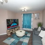 Panzió Elegant And Modern 3 Double Bedroom Near Centre Entire House Parking