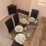 Spacious 4 Bed Maisonette Close To Salford Quays And With Smart Tvs And Netflix Perfect For Families And Contractors Apartmán