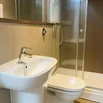 Contemporary 2 Bedroom Flat With Great Location In Salford Apartmán Manchester