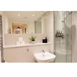 The Halo - Terrace - - Parking Apartment *