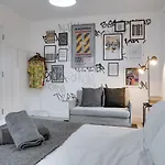 Modern 4br Rooftop Townhouse - Hot Tub - Citycentre * Manchester