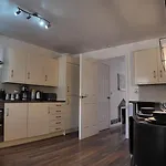 Apartment Stylish In Vibrant Salford, Manchester! Manchester