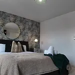 Stylish In Vibrant Salford, Manchester! Apartment