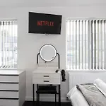 Ferienhaus Modern 5-bed Ev Centre 10 Min *