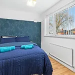 Comfy Bedroom Getaway Nyaraló Manchester