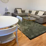 Апартаменты The Cotton Mill Hideaway - One Bedroom - Free Parking Near Etihad Stadium & Coop Live *