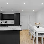 The Ideal Urban 4br - Coop - Etihad - Parking - Ev Manchester