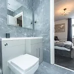 *superb Location* 18th Floor Manchester