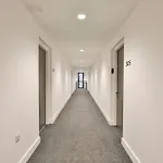 Modern 2 Bed, 2 Bath With Ensuite By Avalora Short Lets & Serviced Salford, Near Tram Manchester, Train Station, Parking *