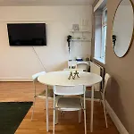 The Cotton Mill Hideaway - One Bedroom - Free Parking Near Etihad Stadium & Coop Live * マンチェスター